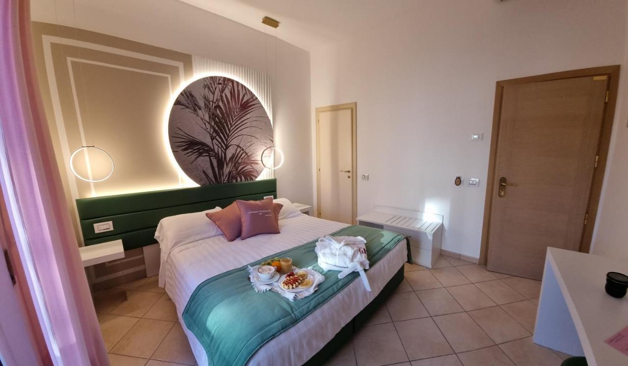 Hotel Angelini Rimini Ngoại thất bức ảnh