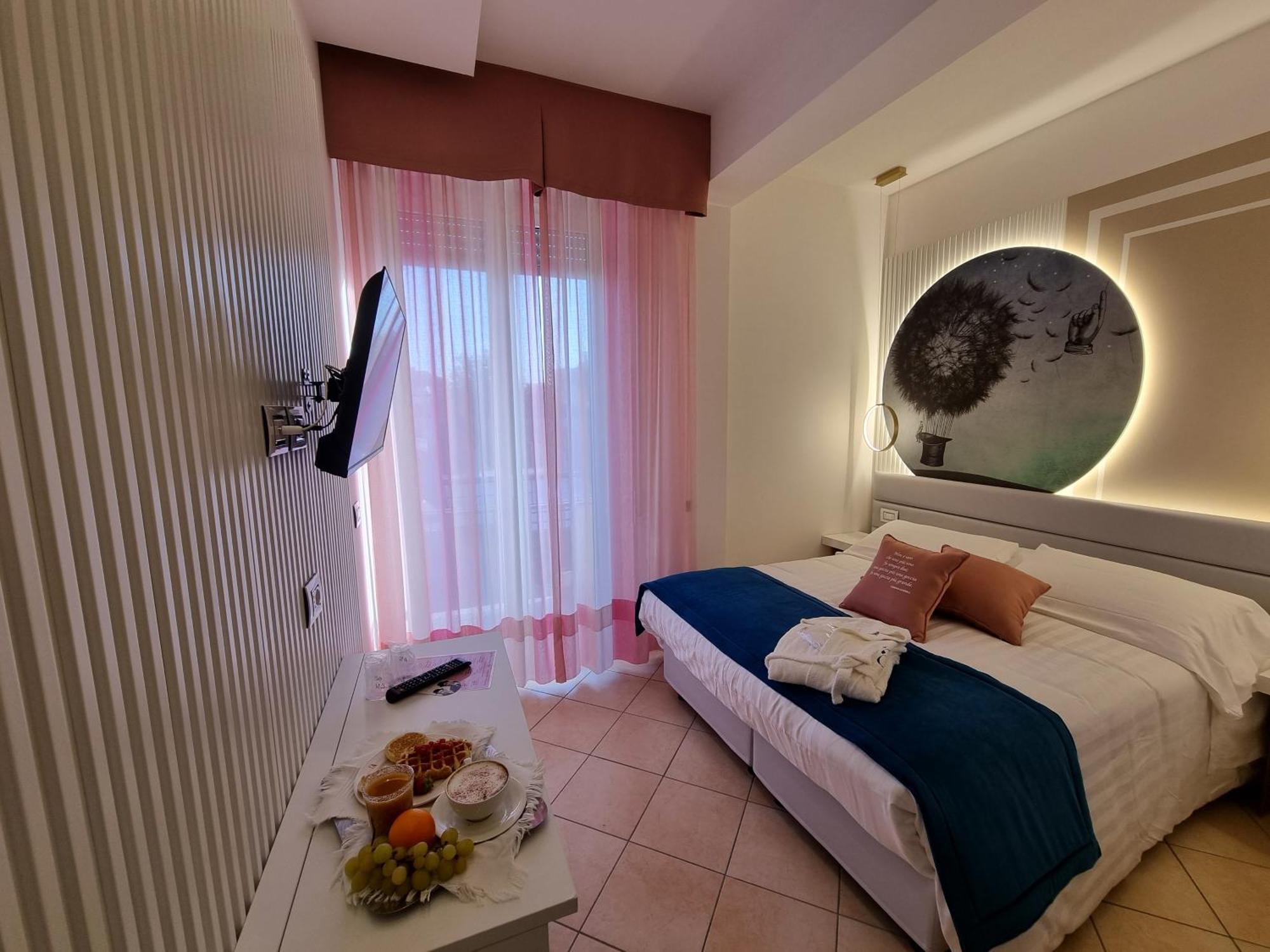 Hotel Angelini Rimini Ngoại thất bức ảnh